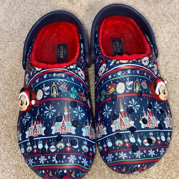 Mickey Mouse crocs
